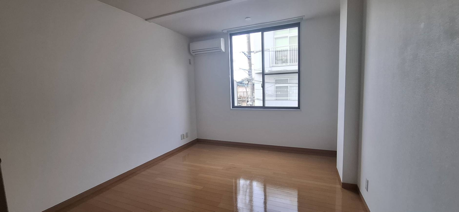 第１７中央ビルの居間・リビング