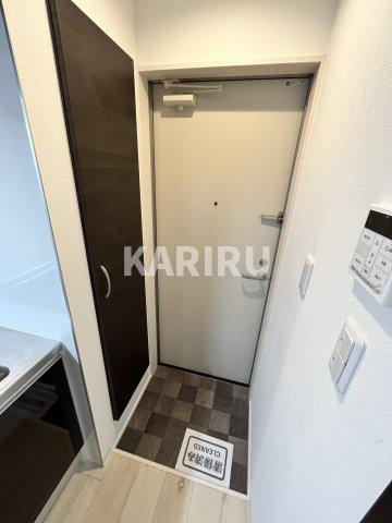 エステイトE森ノ宮の玄関