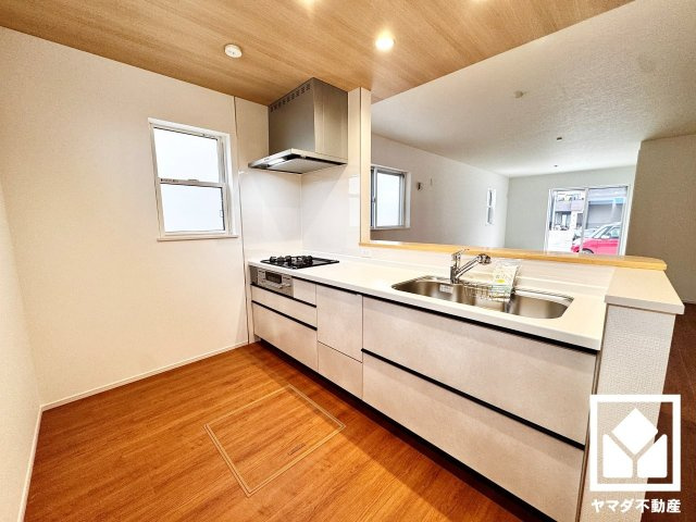 伏見区羽束師鴨川町　第3　2号棟のキッチン