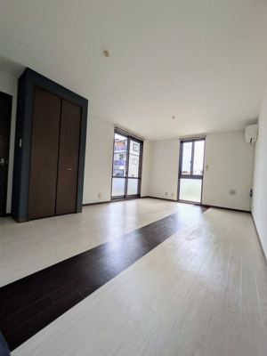 【洋室】 | ドミエールＡ