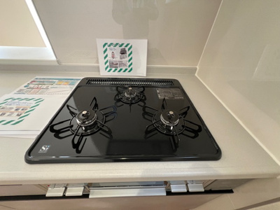 【独立洗面台】 | 盛岡市下米内１丁目 | 朝の身支度には欠かせない3面鏡洗面化粧台があります♪