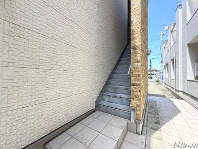 【ロビー】 | SANCTUARY | 建物の内部です