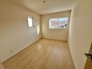 【洋室】 | 盛岡市下米内１丁目 | 寝室にもワークスペースにもぴったりな、ちょうどいい広さです。