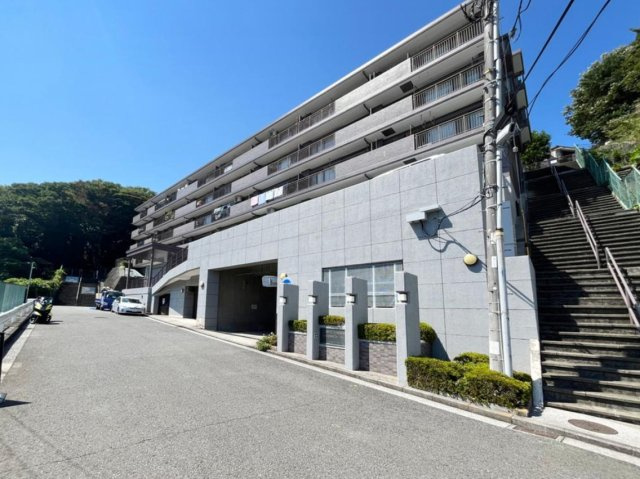 コスモ横浜和田町ヒルズA棟【仲介手数料無料】の外観