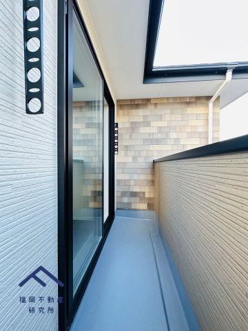 鳥栖市桜町　戸建てのバルコニー