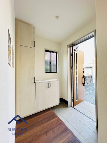 鳥栖市桜町　戸建ての玄関