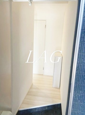 【玄関】 | OZ三橋 | 玄関です。