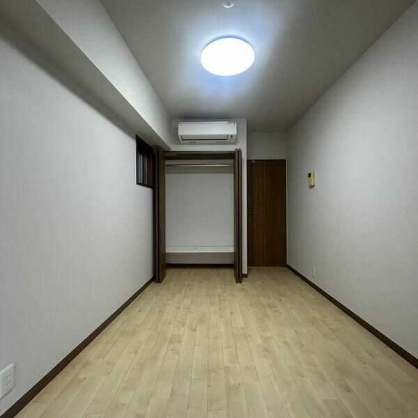 エスペランサ府中28の洋室