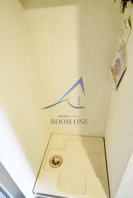 FROMA MONZENNAKACHO RIVER SIDEの設備|洗濯機置き場です。