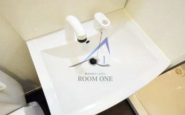 FROMA MONZENNAKACHO RIVER SIDEの洗面所|洗面台です。