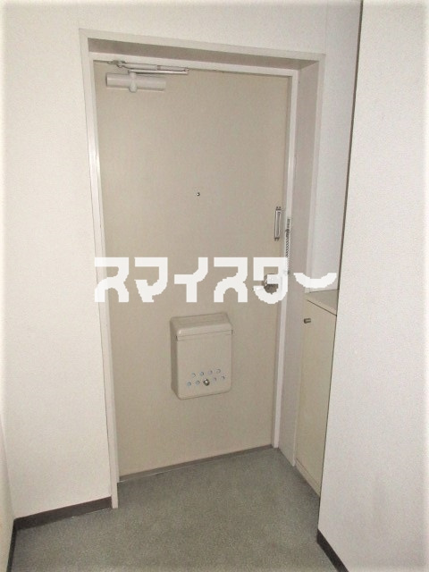 小平市上水本町４丁目の賃貸マンションの玄関