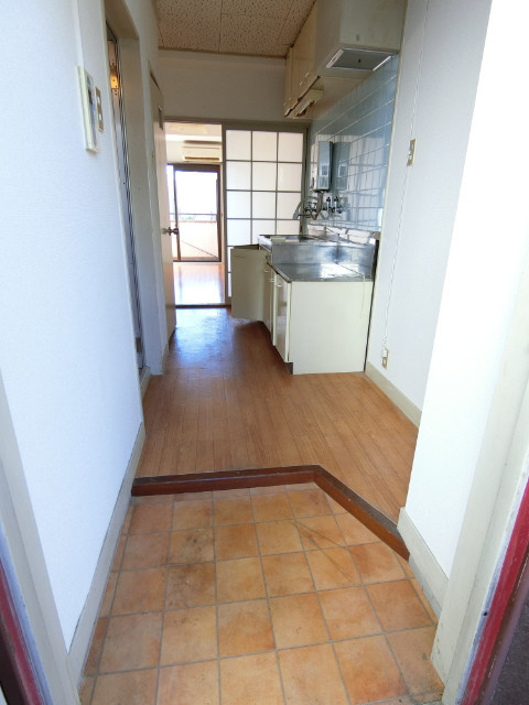 飛松ハイツの玄関