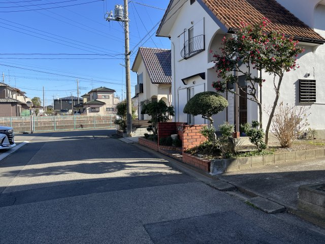 【前面道路含む現地写真】 | 熊谷市妻沼　中古戸建