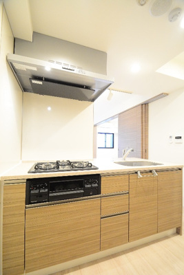 【キッチン】 | ステージグランデ台東根岸アジールコート | ※カラータイプ異なります。