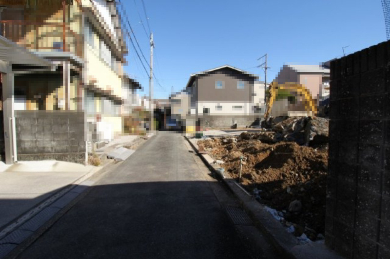 幸町　Ａ号地　建築条件なし　売土地　（全2区画）の前面道路含む現地写真|北側　幅　4.0ｍ　公道