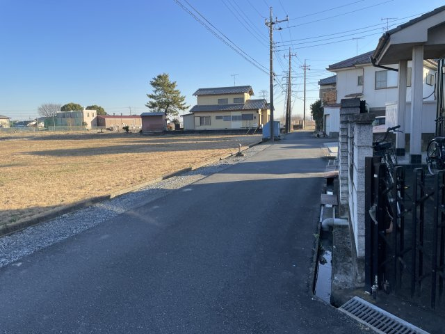 【前面道路含む現地写真】 | 熊谷市柿沼　中古戸建