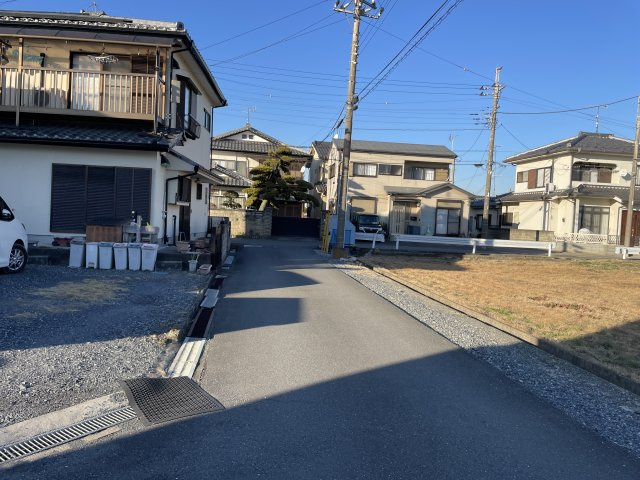 【前面道路含む現地写真】 | 熊谷市柿沼　中古戸建