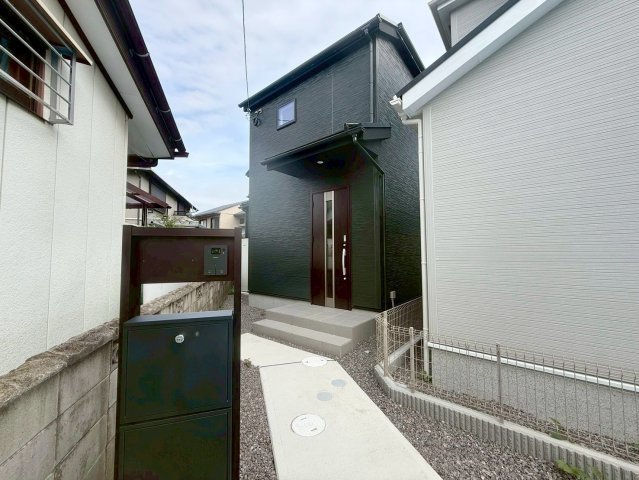 野洲市近江富士3丁目2号棟　新築戸建ての外観