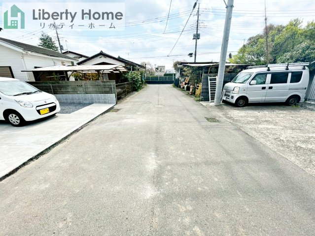 水戸市堀町　新築戸建　B号棟の前面道路含む現地写真