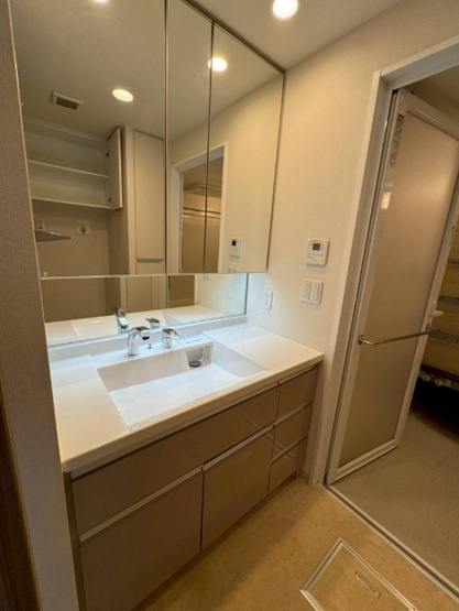 【玄関】 | ローレルコート小阪二丁目 | オートロック完備マンション☆