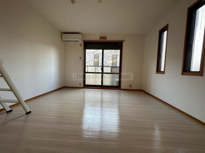 【居間・リビング】 | レインボーコート