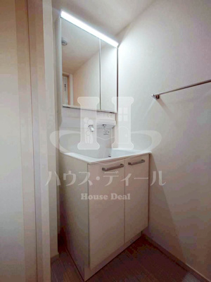 【洗面所】 | リブリ・西川口Ⅲ | 使いやすい洗面所です