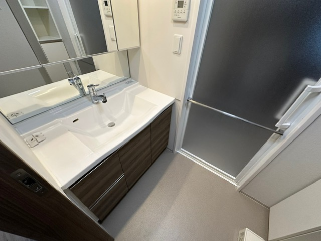 【独立洗面台】 | エスリード小阪ミッドゲート