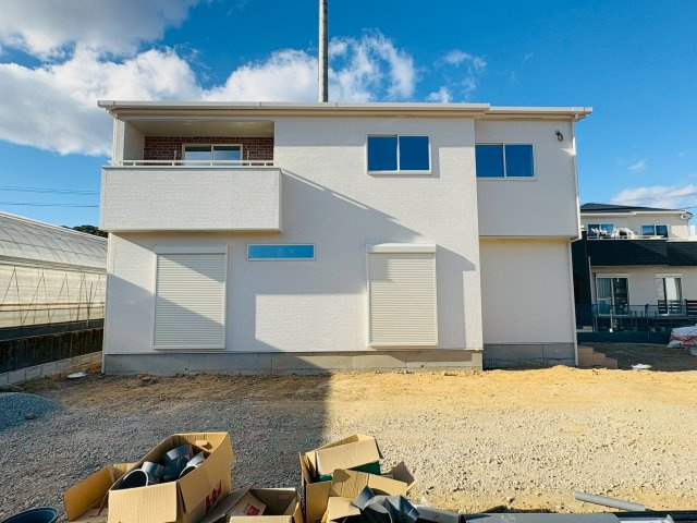 土佐市蓮池3期2棟　1号棟の外観|レンガ調アクセントが映える、上品で温かみのある外観