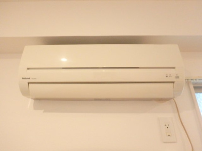 【設備】 | コーポモントレー | 嬉しいエアコン付きです！