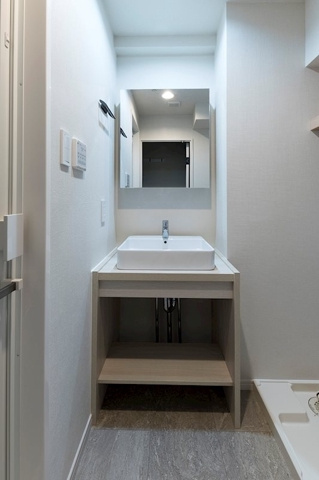 新品家具付きマンション南麻布9(KaGood東京)の洗面所