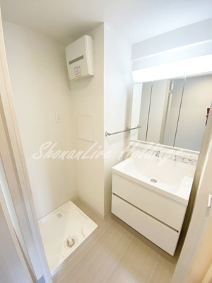 【洗面所】 | NEU CLAIR | 三面鏡洗面台♪