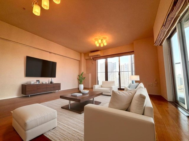 16.7帖、２面採光の開放的なリビング
※CGによる家具配置イメージです。