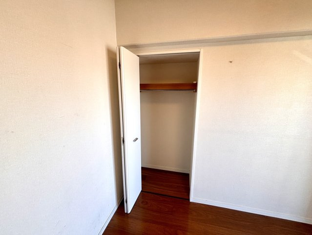5帖洋室のクローゼット