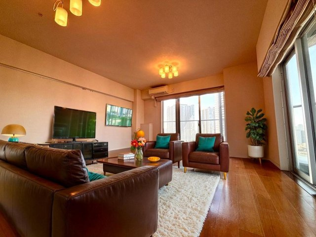 16.7帖、２面採光の開放的なリビング
※CGによる家具配置イメージです。