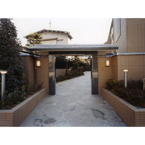 帝塚山松寿庵のエントランス