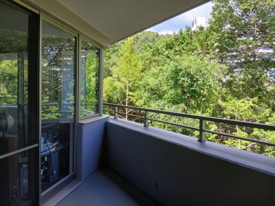 【バルコニー】 | ネバーランドシエル箕面ロワイヤルS棟 | 緑豊富で、心から癒されます。