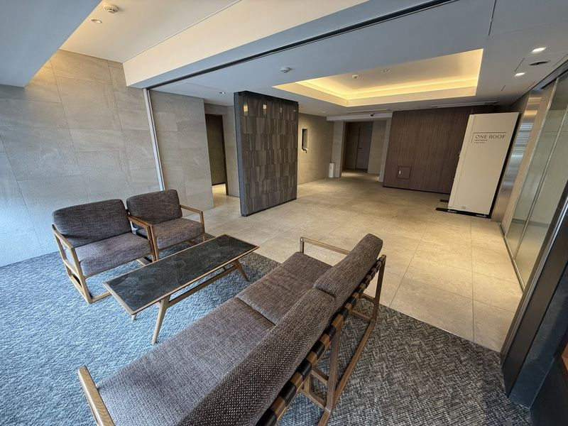 ONE ROOF RESIDENCE KIBA WESTのロビー