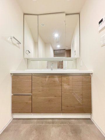 プレミスト京都西院の独立洗面台