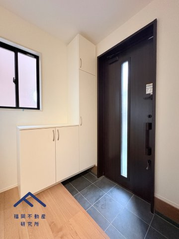 鳥栖市田代外町　戸建ての玄関