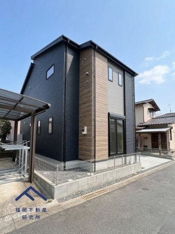 鳥栖市田代外町　戸建ての前面道路含む現地写真