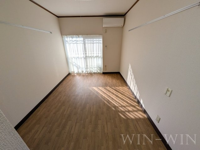 セントラルヒルズ Aの居間・リビング