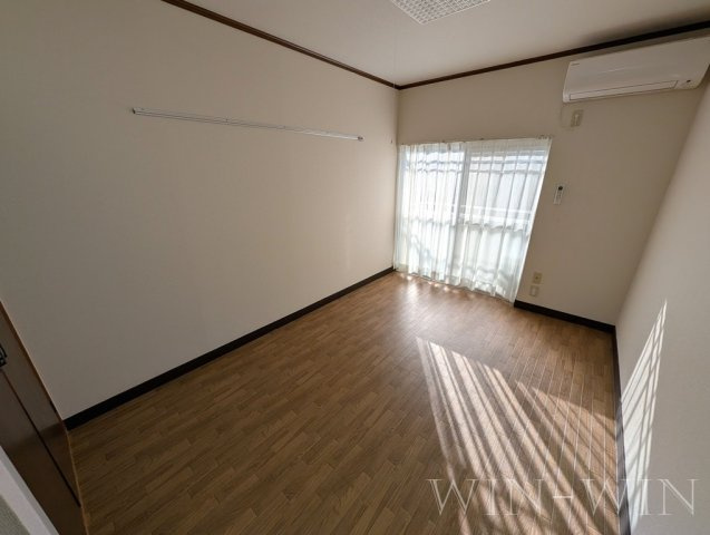 セントラルヒルズ Aの居間・リビング