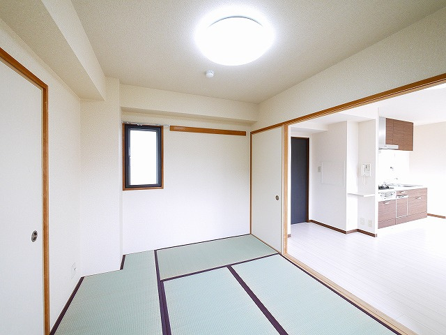 レフィナード・ラ・シャレー生駒の和室|和室があると落ち着いた雰囲気になりますね