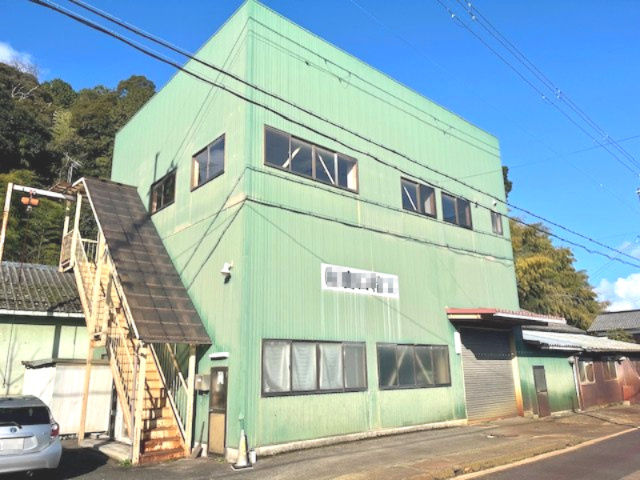 高島市新旭町饗庭倉庫工場