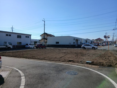 【前面道路含む現地写真】 | 【福島町第4期　現地外観】
※令和8年1月時点