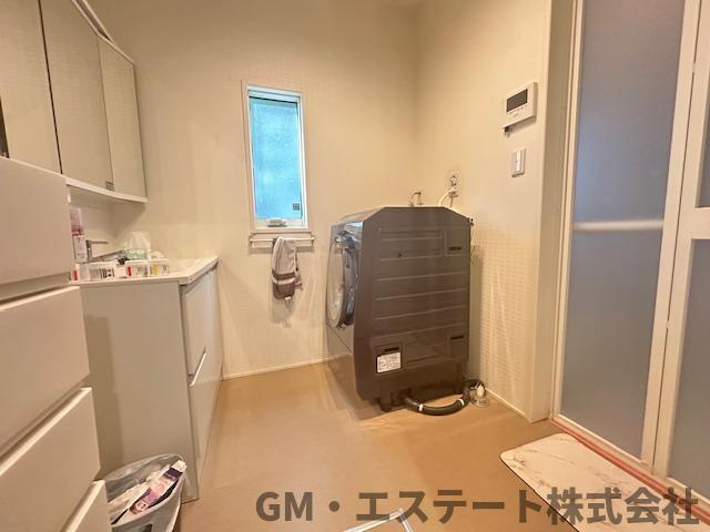 宮崎市大塚町西ノ後　中古住宅の脱衣所