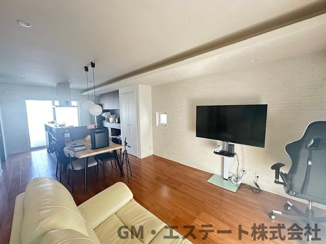 宮崎市大塚町西ノ後　中古住宅の居間・リビング