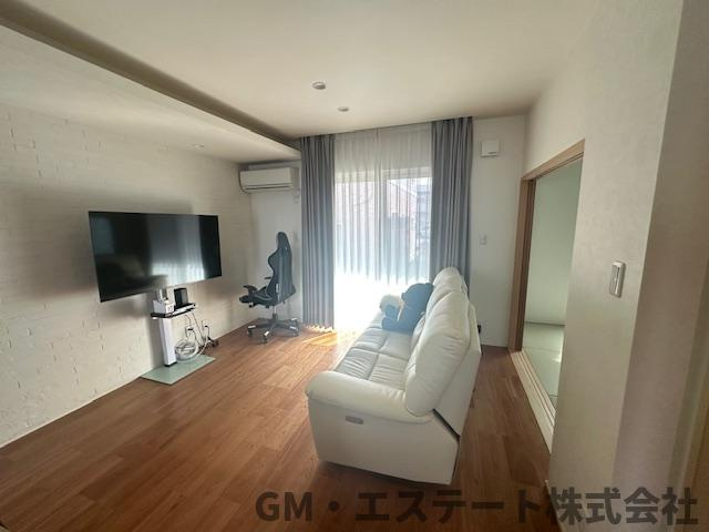 宮崎市大塚町西ノ後　中古住宅の居間・リビング