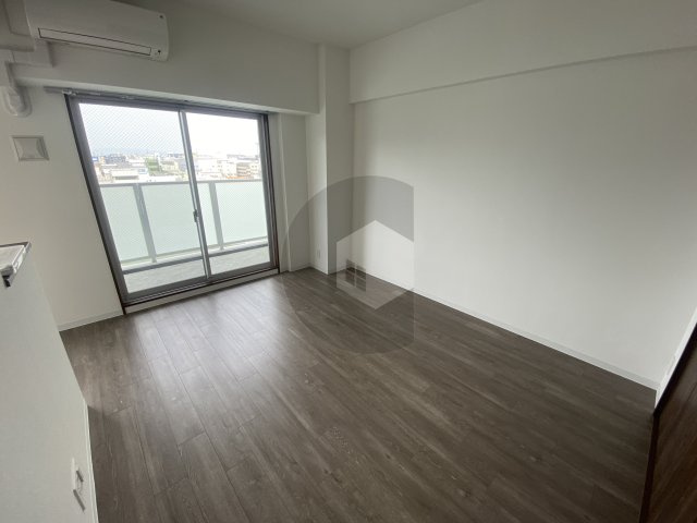 フォーリアライズ大阪エレナの洋室