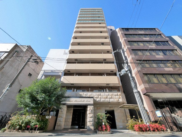 プレサンス心斎橋ラヴィの外観